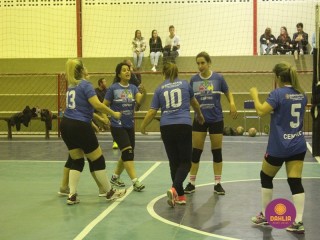 
<a style='margin-left: 5px;' class='btn btn-xs btn-social btn-facebook' href='https://www.facebook.com/sharer/sharer.php?u=https://www.boladovale.com.br/imgs/800-800-90/conteudo/fotos/1618/img0880.jpg' rel='popup' data-width='500' data-height='400'><i class='fa fa-facebook'></i>Compartilhar <span class='hidden-xs'>no Facebook</span>
</a> 
<a class='btn btn-default btn-xs' target='_blank' href='imgs/800-800-90/conteudo/fotos/1618/img0880.jpg'>
<span class='glyphicon glyphicon-cloud-download'></span> Salvar
</a> 
<span></span>