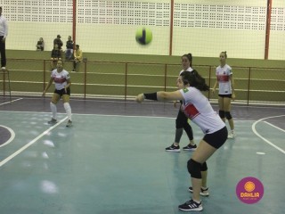 
<a style='margin-left: 5px;' class='btn btn-xs btn-social btn-facebook' href='https://www.facebook.com/sharer/sharer.php?u=https://www.boladovale.com.br/imgs/800-800-90/conteudo/fotos/1618/img0980.jpg' rel='popup' data-width='500' data-height='400'><i class='fa fa-facebook'></i>Compartilhar <span class='hidden-xs'>no Facebook</span>
</a> 
<a class='btn btn-default btn-xs' target='_blank' href='imgs/800-800-90/conteudo/fotos/1618/img0980.jpg'>
<span class='glyphicon glyphicon-cloud-download'></span> Salvar
</a> 
<span></span>