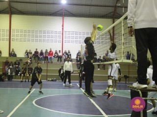 
<a style='margin-left: 5px;' class='btn btn-xs btn-social btn-facebook' href='https://www.facebook.com/sharer/sharer.php?u=https://www.boladovale.com.br/imgs/800-800-90/conteudo/fotos/1618/img1039.jpg' rel='popup' data-width='500' data-height='400'><i class='fa fa-facebook'></i>Compartilhar <span class='hidden-xs'>no Facebook</span>
</a> 
<a class='btn btn-default btn-xs' target='_blank' href='imgs/800-800-90/conteudo/fotos/1618/img1039.jpg'>
<span class='glyphicon glyphicon-cloud-download'></span> Salvar
</a> 
<span></span>