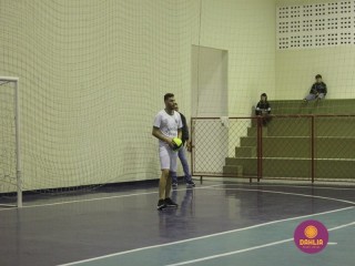 
<a style='margin-left: 5px;' class='btn btn-xs btn-social btn-facebook' href='https://www.facebook.com/sharer/sharer.php?u=https://www.boladovale.com.br/imgs/800-800-90/conteudo/fotos/1618/img1071.jpg' rel='popup' data-width='500' data-height='400'><i class='fa fa-facebook'></i>Compartilhar <span class='hidden-xs'>no Facebook</span>
</a> 
<a class='btn btn-default btn-xs' target='_blank' href='imgs/800-800-90/conteudo/fotos/1618/img1071.jpg'>
<span class='glyphicon glyphicon-cloud-download'></span> Salvar
</a> 
<span></span>