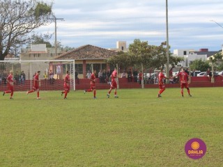 
<a style='margin-left: 5px;' class='btn btn-xs btn-social btn-facebook' href='https://www.facebook.com/sharer/sharer.php?u=https://www.boladovale.com.br/imgs/800-800-90/conteudo/fotos/1619/img1212.jpg' rel='popup' data-width='500' data-height='400'><i class='fa fa-facebook'></i>Compartilhar <span class='hidden-xs'>no Facebook</span>
</a> 
<a class='btn btn-default btn-xs' target='_blank' href='imgs/800-800-90/conteudo/fotos/1619/img1212.jpg'>
<span class='glyphicon glyphicon-cloud-download'></span> Salvar
</a> 
<span></span>