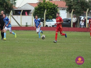 
<a style='margin-left: 5px;' class='btn btn-xs btn-social btn-facebook' href='https://www.facebook.com/sharer/sharer.php?u=https://www.boladovale.com.br/imgs/800-800-90/conteudo/fotos/1619/img1285.jpg' rel='popup' data-width='500' data-height='400'><i class='fa fa-facebook'></i>Compartilhar <span class='hidden-xs'>no Facebook</span>
</a> 
<a class='btn btn-default btn-xs' target='_blank' href='imgs/800-800-90/conteudo/fotos/1619/img1285.jpg'>
<span class='glyphicon glyphicon-cloud-download'></span> Salvar
</a> 
<span></span>