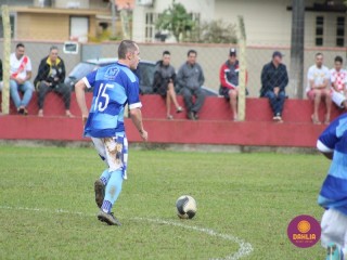 
<a style='margin-left: 5px;' class='btn btn-xs btn-social btn-facebook' href='https://www.facebook.com/sharer/sharer.php?u=https://www.boladovale.com.br/imgs/800-800-90/conteudo/fotos/1619/img1335.jpg' rel='popup' data-width='500' data-height='400'><i class='fa fa-facebook'></i>Compartilhar <span class='hidden-xs'>no Facebook</span>
</a> 
<a class='btn btn-default btn-xs' target='_blank' href='imgs/800-800-90/conteudo/fotos/1619/img1335.jpg'>
<span class='glyphicon glyphicon-cloud-download'></span> Salvar
</a> 
<span></span>