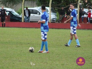 
<a style='margin-left: 5px;' class='btn btn-xs btn-social btn-facebook' href='https://www.facebook.com/sharer/sharer.php?u=https://www.boladovale.com.br/imgs/800-800-90/conteudo/fotos/1619/img1393.jpg' rel='popup' data-width='500' data-height='400'><i class='fa fa-facebook'></i>Compartilhar <span class='hidden-xs'>no Facebook</span>
</a> 
<a class='btn btn-default btn-xs' target='_blank' href='imgs/800-800-90/conteudo/fotos/1619/img1393.jpg'>
<span class='glyphicon glyphicon-cloud-download'></span> Salvar
</a> 
<span></span>