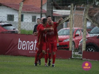 
<a style='margin-left: 5px;' class='btn btn-xs btn-social btn-facebook' href='https://www.facebook.com/sharer/sharer.php?u=https://www.boladovale.com.br/imgs/800-800-90/conteudo/fotos/1619/img1444.jpg' rel='popup' data-width='500' data-height='400'><i class='fa fa-facebook'></i>Compartilhar <span class='hidden-xs'>no Facebook</span>
</a> 
<a class='btn btn-default btn-xs' target='_blank' href='imgs/800-800-90/conteudo/fotos/1619/img1444.jpg'>
<span class='glyphicon glyphicon-cloud-download'></span> Salvar
</a> 
<span></span>