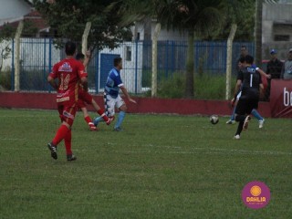 
<a style='margin-left: 5px;' class='btn btn-xs btn-social btn-facebook' href='https://www.facebook.com/sharer/sharer.php?u=https://www.boladovale.com.br/imgs/800-800-90/conteudo/fotos/1619/img1497.jpg' rel='popup' data-width='500' data-height='400'><i class='fa fa-facebook'></i>Compartilhar <span class='hidden-xs'>no Facebook</span>
</a> 
<a class='btn btn-default btn-xs' target='_blank' href='imgs/800-800-90/conteudo/fotos/1619/img1497.jpg'>
<span class='glyphicon glyphicon-cloud-download'></span> Salvar
</a> 
<span></span>