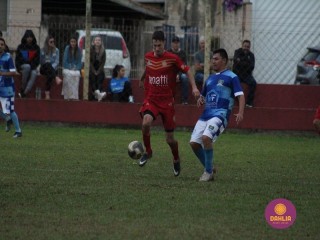 
<a style='margin-left: 5px;' class='btn btn-xs btn-social btn-facebook' href='https://www.facebook.com/sharer/sharer.php?u=https://www.boladovale.com.br/imgs/800-800-90/conteudo/fotos/1619/img1508.jpg' rel='popup' data-width='500' data-height='400'><i class='fa fa-facebook'></i>Compartilhar <span class='hidden-xs'>no Facebook</span>
</a> 
<a class='btn btn-default btn-xs' target='_blank' href='imgs/800-800-90/conteudo/fotos/1619/img1508.jpg'>
<span class='glyphicon glyphicon-cloud-download'></span> Salvar
</a> 
<span></span>