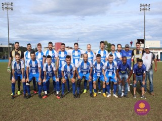 
<a style='margin-left: 5px;' class='btn btn-xs btn-social btn-facebook' href='https://www.facebook.com/sharer/sharer.php?u=https://www.boladovale.com.br/imgs/800-800-90/conteudo/fotos/1620/img2315.jpg' rel='popup' data-width='500' data-height='400'><i class='fa fa-facebook'></i>Compartilhar <span class='hidden-xs'>no Facebook</span>
</a> 
<a class='btn btn-default btn-xs' target='_blank' href='imgs/800-800-90/conteudo/fotos/1620/img2315.jpg'>
<span class='glyphicon glyphicon-cloud-download'></span> Salvar
</a> 
<span></span>