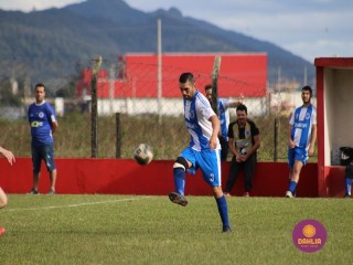 
<a style='margin-left: 5px;' class='btn btn-xs btn-social btn-facebook' href='https://www.facebook.com/sharer/sharer.php?u=https://www.boladovale.com.br/imgs/800-800-90/conteudo/fotos/1620/img2330.jpg' rel='popup' data-width='500' data-height='400'><i class='fa fa-facebook'></i>Compartilhar <span class='hidden-xs'>no Facebook</span>
</a> 
<a class='btn btn-default btn-xs' target='_blank' href='imgs/800-800-90/conteudo/fotos/1620/img2330.jpg'>
<span class='glyphicon glyphicon-cloud-download'></span> Salvar
</a> 
<span></span>
