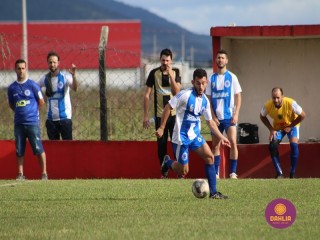 
<a style='margin-left: 5px;' class='btn btn-xs btn-social btn-facebook' href='https://www.facebook.com/sharer/sharer.php?u=https://www.boladovale.com.br/imgs/800-800-90/conteudo/fotos/1620/img2340.jpg' rel='popup' data-width='500' data-height='400'><i class='fa fa-facebook'></i>Compartilhar <span class='hidden-xs'>no Facebook</span>
</a> 
<a class='btn btn-default btn-xs' target='_blank' href='imgs/800-800-90/conteudo/fotos/1620/img2340.jpg'>
<span class='glyphicon glyphicon-cloud-download'></span> Salvar
</a> 
<span></span>