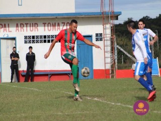 
<a style='margin-left: 5px;' class='btn btn-xs btn-social btn-facebook' href='https://www.facebook.com/sharer/sharer.php?u=https://www.boladovale.com.br/imgs/800-800-90/conteudo/fotos/1620/img2359.jpg' rel='popup' data-width='500' data-height='400'><i class='fa fa-facebook'></i>Compartilhar <span class='hidden-xs'>no Facebook</span>
</a> 
<a class='btn btn-default btn-xs' target='_blank' href='imgs/800-800-90/conteudo/fotos/1620/img2359.jpg'>
<span class='glyphicon glyphicon-cloud-download'></span> Salvar
</a> 
<span></span>