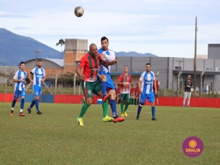 
<a style='margin-left: 5px;' class='btn btn-xs btn-social btn-facebook' href='https://www.facebook.com/sharer/sharer.php?u=https://www.boladovale.com.br/imgs/800-800-90/conteudo/fotos/1620/img2389.jpg' rel='popup' data-width='500' data-height='400'><i class='fa fa-facebook'></i>Compartilhar <span class='hidden-xs'>no Facebook</span>
</a> 
<a class='btn btn-default btn-xs' target='_blank' href='imgs/800-800-90/conteudo/fotos/1620/img2389.jpg'>
<span class='glyphicon glyphicon-cloud-download'></span> Salvar
</a> 
<span></span>