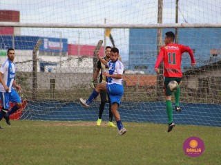 
<a style='margin-left: 5px;' class='btn btn-xs btn-social btn-facebook' href='https://www.facebook.com/sharer/sharer.php?u=https://www.boladovale.com.br/imgs/800-800-90/conteudo/fotos/1620/img2396.jpg' rel='popup' data-width='500' data-height='400'><i class='fa fa-facebook'></i>Compartilhar <span class='hidden-xs'>no Facebook</span>
</a> 
<a class='btn btn-default btn-xs' target='_blank' href='imgs/800-800-90/conteudo/fotos/1620/img2396.jpg'>
<span class='glyphicon glyphicon-cloud-download'></span> Salvar
</a> 
<span></span>