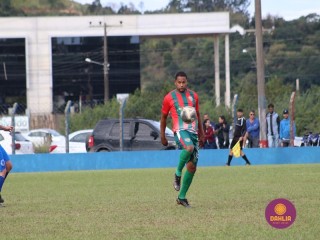 
<a style='margin-left: 5px;' class='btn btn-xs btn-social btn-facebook' href='https://www.facebook.com/sharer/sharer.php?u=https://www.boladovale.com.br/imgs/800-800-90/conteudo/fotos/1620/img2422.jpg' rel='popup' data-width='500' data-height='400'><i class='fa fa-facebook'></i>Compartilhar <span class='hidden-xs'>no Facebook</span>
</a> 
<a class='btn btn-default btn-xs' target='_blank' href='imgs/800-800-90/conteudo/fotos/1620/img2422.jpg'>
<span class='glyphicon glyphicon-cloud-download'></span> Salvar
</a> 
<span></span>