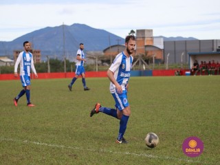 
<a style='margin-left: 5px;' class='btn btn-xs btn-social btn-facebook' href='https://www.facebook.com/sharer/sharer.php?u=https://www.boladovale.com.br/imgs/800-800-90/conteudo/fotos/1620/img2424.jpg' rel='popup' data-width='500' data-height='400'><i class='fa fa-facebook'></i>Compartilhar <span class='hidden-xs'>no Facebook</span>
</a> 
<a class='btn btn-default btn-xs' target='_blank' href='imgs/800-800-90/conteudo/fotos/1620/img2424.jpg'>
<span class='glyphicon glyphicon-cloud-download'></span> Salvar
</a> 
<span></span>