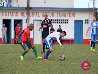 
<a style='margin-left: 5px;' class='btn btn-xs btn-social btn-facebook' href='https://www.facebook.com/sharer/sharer.php?u=https://www.boladovale.com.br/imgs/800-800-90/conteudo/fotos/1620/img2433.jpg' rel='popup' data-width='500' data-height='400'><i class='fa fa-facebook'></i>Compartilhar <span class='hidden-xs'>no Facebook</span>
</a> 
<a class='btn btn-default btn-xs' target='_blank' href='imgs/800-800-90/conteudo/fotos/1620/img2433.jpg'>
<span class='glyphicon glyphicon-cloud-download'></span> Salvar
</a> 
<span></span>