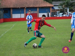 
<a style='margin-left: 5px;' class='btn btn-xs btn-social btn-facebook' href='https://www.facebook.com/sharer/sharer.php?u=https://www.boladovale.com.br/imgs/800-800-90/conteudo/fotos/1620/img2444.jpg' rel='popup' data-width='500' data-height='400'><i class='fa fa-facebook'></i>Compartilhar <span class='hidden-xs'>no Facebook</span>
</a> 
<a class='btn btn-default btn-xs' target='_blank' href='imgs/800-800-90/conteudo/fotos/1620/img2444.jpg'>
<span class='glyphicon glyphicon-cloud-download'></span> Salvar
</a> 
<span></span>