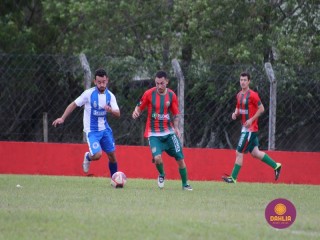 
<a style='margin-left: 5px;' class='btn btn-xs btn-social btn-facebook' href='https://www.facebook.com/sharer/sharer.php?u=https://www.boladovale.com.br/imgs/800-800-90/conteudo/fotos/1620/img2461.jpg' rel='popup' data-width='500' data-height='400'><i class='fa fa-facebook'></i>Compartilhar <span class='hidden-xs'>no Facebook</span>
</a> 
<a class='btn btn-default btn-xs' target='_blank' href='imgs/800-800-90/conteudo/fotos/1620/img2461.jpg'>
<span class='glyphicon glyphicon-cloud-download'></span> Salvar
</a> 
<span></span>