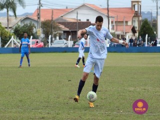 
<a style='margin-left: 5px;' class='btn btn-xs btn-social btn-facebook' href='https://www.facebook.com/sharer/sharer.php?u=https://www.boladovale.com.br/imgs/800-800-90/conteudo/fotos/1621/img1707.jpg' rel='popup' data-width='500' data-height='400'><i class='fa fa-facebook'></i>Compartilhar <span class='hidden-xs'>no Facebook</span>
</a> 
<a class='btn btn-default btn-xs' target='_blank' href='imgs/800-800-90/conteudo/fotos/1621/img1707.jpg'>
<span class='glyphicon glyphicon-cloud-download'></span> Salvar
</a> 
<span></span>