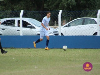
<a style='margin-left: 5px;' class='btn btn-xs btn-social btn-facebook' href='https://www.facebook.com/sharer/sharer.php?u=https://www.boladovale.com.br/imgs/800-800-90/conteudo/fotos/1621/img1733.jpg' rel='popup' data-width='500' data-height='400'><i class='fa fa-facebook'></i>Compartilhar <span class='hidden-xs'>no Facebook</span>
</a> 
<a class='btn btn-default btn-xs' target='_blank' href='imgs/800-800-90/conteudo/fotos/1621/img1733.jpg'>
<span class='glyphicon glyphicon-cloud-download'></span> Salvar
</a> 
<span></span>