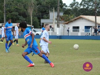
<a style='margin-left: 5px;' class='btn btn-xs btn-social btn-facebook' href='https://www.facebook.com/sharer/sharer.php?u=https://www.boladovale.com.br/imgs/800-800-90/conteudo/fotos/1621/img1774.jpg' rel='popup' data-width='500' data-height='400'><i class='fa fa-facebook'></i>Compartilhar <span class='hidden-xs'>no Facebook</span>
</a> 
<a class='btn btn-default btn-xs' target='_blank' href='imgs/800-800-90/conteudo/fotos/1621/img1774.jpg'>
<span class='glyphicon glyphicon-cloud-download'></span> Salvar
</a> 
<span></span>