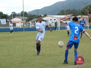 
<a style='margin-left: 5px;' class='btn btn-xs btn-social btn-facebook' href='https://www.facebook.com/sharer/sharer.php?u=https://www.boladovale.com.br/imgs/800-800-90/conteudo/fotos/1621/img1785.jpg' rel='popup' data-width='500' data-height='400'><i class='fa fa-facebook'></i>Compartilhar <span class='hidden-xs'>no Facebook</span>
</a> 
<a class='btn btn-default btn-xs' target='_blank' href='imgs/800-800-90/conteudo/fotos/1621/img1785.jpg'>
<span class='glyphicon glyphicon-cloud-download'></span> Salvar
</a> 
<span></span>