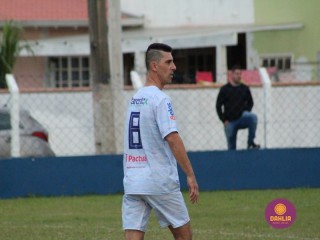 
<a style='margin-left: 5px;' class='btn btn-xs btn-social btn-facebook' href='https://www.facebook.com/sharer/sharer.php?u=https://www.boladovale.com.br/imgs/800-800-90/conteudo/fotos/1621/img1817.jpg' rel='popup' data-width='500' data-height='400'><i class='fa fa-facebook'></i>Compartilhar <span class='hidden-xs'>no Facebook</span>
</a> 
<a class='btn btn-default btn-xs' target='_blank' href='imgs/800-800-90/conteudo/fotos/1621/img1817.jpg'>
<span class='glyphicon glyphicon-cloud-download'></span> Salvar
</a> 
<span></span>