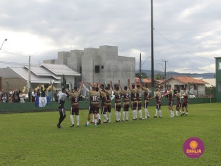 
<a style='margin-left: 5px;' class='btn btn-xs btn-social btn-facebook' href='https://www.facebook.com/sharer/sharer.php?u=https://www.boladovale.com.br/imgs/800-800-90/conteudo/fotos/1622/img1567.jpg' rel='popup' data-width='500' data-height='400'><i class='fa fa-facebook'></i>Compartilhar <span class='hidden-xs'>no Facebook</span>
</a> 
<a class='btn btn-default btn-xs' target='_blank' href='imgs/800-800-90/conteudo/fotos/1622/img1567.jpg'>
<span class='glyphicon glyphicon-cloud-download'></span> Salvar
</a> 
<span></span>