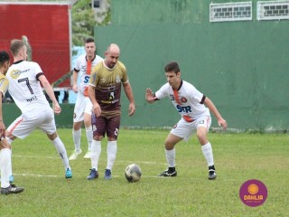 
<a style='margin-left: 5px;' class='btn btn-xs btn-social btn-facebook' href='https://www.facebook.com/sharer/sharer.php?u=https://www.boladovale.com.br/imgs/800-800-90/conteudo/fotos/1622/img1605.jpg' rel='popup' data-width='500' data-height='400'><i class='fa fa-facebook'></i>Compartilhar <span class='hidden-xs'>no Facebook</span>
</a> 
<a class='btn btn-default btn-xs' target='_blank' href='imgs/800-800-90/conteudo/fotos/1622/img1605.jpg'>
<span class='glyphicon glyphicon-cloud-download'></span> Salvar
</a> 
<span></span>