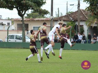 
<a style='margin-left: 5px;' class='btn btn-xs btn-social btn-facebook' href='https://www.facebook.com/sharer/sharer.php?u=https://www.boladovale.com.br/imgs/800-800-90/conteudo/fotos/1622/img1610.jpg' rel='popup' data-width='500' data-height='400'><i class='fa fa-facebook'></i>Compartilhar <span class='hidden-xs'>no Facebook</span>
</a> 
<a class='btn btn-default btn-xs' target='_blank' href='imgs/800-800-90/conteudo/fotos/1622/img1610.jpg'>
<span class='glyphicon glyphicon-cloud-download'></span> Salvar
</a> 
<span></span>