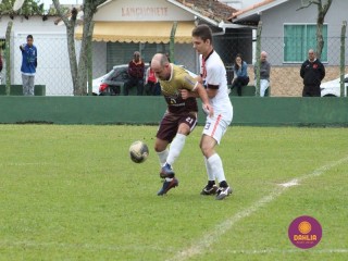 
<a style='margin-left: 5px;' class='btn btn-xs btn-social btn-facebook' href='https://www.facebook.com/sharer/sharer.php?u=https://www.boladovale.com.br/imgs/800-800-90/conteudo/fotos/1622/img1634.jpg' rel='popup' data-width='500' data-height='400'><i class='fa fa-facebook'></i>Compartilhar <span class='hidden-xs'>no Facebook</span>
</a> 
<a class='btn btn-default btn-xs' target='_blank' href='imgs/800-800-90/conteudo/fotos/1622/img1634.jpg'>
<span class='glyphicon glyphicon-cloud-download'></span> Salvar
</a> 
<span></span>