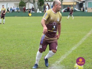 
<a style='margin-left: 5px;' class='btn btn-xs btn-social btn-facebook' href='https://www.facebook.com/sharer/sharer.php?u=https://www.boladovale.com.br/imgs/800-800-90/conteudo/fotos/1622/img1646.jpg' rel='popup' data-width='500' data-height='400'><i class='fa fa-facebook'></i>Compartilhar <span class='hidden-xs'>no Facebook</span>
</a> 
<a class='btn btn-default btn-xs' target='_blank' href='imgs/800-800-90/conteudo/fotos/1622/img1646.jpg'>
<span class='glyphicon glyphicon-cloud-download'></span> Salvar
</a> 
<span></span>