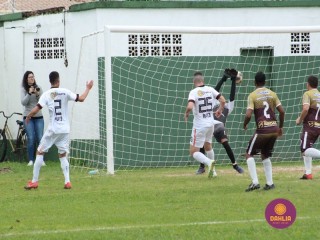 
<a style='margin-left: 5px;' class='btn btn-xs btn-social btn-facebook' href='https://www.facebook.com/sharer/sharer.php?u=https://www.boladovale.com.br/imgs/800-800-90/conteudo/fotos/1622/img1672.jpg' rel='popup' data-width='500' data-height='400'><i class='fa fa-facebook'></i>Compartilhar <span class='hidden-xs'>no Facebook</span>
</a> 
<a class='btn btn-default btn-xs' target='_blank' href='imgs/800-800-90/conteudo/fotos/1622/img1672.jpg'>
<span class='glyphicon glyphicon-cloud-download'></span> Salvar
</a> 
<span></span>