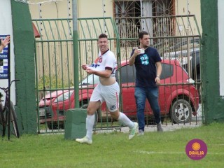 
<a style='margin-left: 5px;' class='btn btn-xs btn-social btn-facebook' href='https://www.facebook.com/sharer/sharer.php?u=https://www.boladovale.com.br/imgs/800-800-90/conteudo/fotos/1622/img1673.jpg' rel='popup' data-width='500' data-height='400'><i class='fa fa-facebook'></i>Compartilhar <span class='hidden-xs'>no Facebook</span>
</a> 
<a class='btn btn-default btn-xs' target='_blank' href='imgs/800-800-90/conteudo/fotos/1622/img1673.jpg'>
<span class='glyphicon glyphicon-cloud-download'></span> Salvar
</a> 
<span></span>