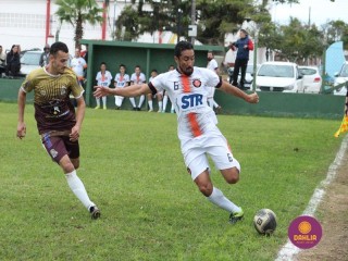 
<a style='margin-left: 5px;' class='btn btn-xs btn-social btn-facebook' href='https://www.facebook.com/sharer/sharer.php?u=https://www.boladovale.com.br/imgs/800-800-90/conteudo/fotos/1622/img1684.jpg' rel='popup' data-width='500' data-height='400'><i class='fa fa-facebook'></i>Compartilhar <span class='hidden-xs'>no Facebook</span>
</a> 
<a class='btn btn-default btn-xs' target='_blank' href='imgs/800-800-90/conteudo/fotos/1622/img1684.jpg'>
<span class='glyphicon glyphicon-cloud-download'></span> Salvar
</a> 
<span></span>
