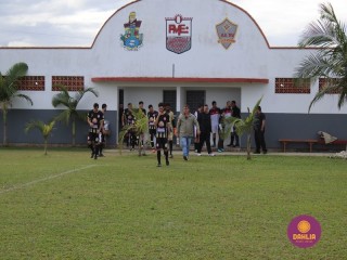 
<a style='margin-left: 5px;' class='btn btn-xs btn-social btn-facebook' href='https://www.facebook.com/sharer/sharer.php?u=https://www.boladovale.com.br/imgs/800-800-90/conteudo/fotos/1623/img2577.jpg' rel='popup' data-width='500' data-height='400'><i class='fa fa-facebook'></i>Compartilhar <span class='hidden-xs'>no Facebook</span>
</a> 
<a class='btn btn-default btn-xs' target='_blank' href='imgs/800-800-90/conteudo/fotos/1623/img2577.jpg'>
<span class='glyphicon glyphicon-cloud-download'></span> Salvar
</a> 
<span></span>