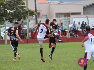 
<a style='margin-left: 5px;' class='btn btn-xs btn-social btn-facebook' href='https://www.facebook.com/sharer/sharer.php?u=https://www.boladovale.com.br/imgs/800-800-90/conteudo/fotos/1623/img2604.jpg' rel='popup' data-width='500' data-height='400'><i class='fa fa-facebook'></i>Compartilhar <span class='hidden-xs'>no Facebook</span>
</a> 
<a class='btn btn-default btn-xs' target='_blank' href='imgs/800-800-90/conteudo/fotos/1623/img2604.jpg'>
<span class='glyphicon glyphicon-cloud-download'></span> Salvar
</a> 
<span></span>