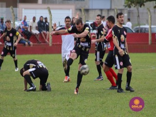 
<a style='margin-left: 5px;' class='btn btn-xs btn-social btn-facebook' href='https://www.facebook.com/sharer/sharer.php?u=https://www.boladovale.com.br/imgs/800-800-90/conteudo/fotos/1623/img2605.jpg' rel='popup' data-width='500' data-height='400'><i class='fa fa-facebook'></i>Compartilhar <span class='hidden-xs'>no Facebook</span>
</a> 
<a class='btn btn-default btn-xs' target='_blank' href='imgs/800-800-90/conteudo/fotos/1623/img2605.jpg'>
<span class='glyphicon glyphicon-cloud-download'></span> Salvar
</a> 
<span></span>