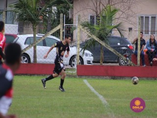 
<a style='margin-left: 5px;' class='btn btn-xs btn-social btn-facebook' href='https://www.facebook.com/sharer/sharer.php?u=https://www.boladovale.com.br/imgs/800-800-90/conteudo/fotos/1623/img2625.jpg' rel='popup' data-width='500' data-height='400'><i class='fa fa-facebook'></i>Compartilhar <span class='hidden-xs'>no Facebook</span>
</a> 
<a class='btn btn-default btn-xs' target='_blank' href='imgs/800-800-90/conteudo/fotos/1623/img2625.jpg'>
<span class='glyphicon glyphicon-cloud-download'></span> Salvar
</a> 
<span></span>