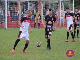 
<a style='margin-left: 5px;' class='btn btn-xs btn-social btn-facebook' href='https://www.facebook.com/sharer/sharer.php?u=https://www.boladovale.com.br/imgs/800-800-90/conteudo/fotos/1623/img2628.jpg' rel='popup' data-width='500' data-height='400'><i class='fa fa-facebook'></i>Compartilhar <span class='hidden-xs'>no Facebook</span>
</a> 
<a class='btn btn-default btn-xs' target='_blank' href='imgs/800-800-90/conteudo/fotos/1623/img2628.jpg'>
<span class='glyphicon glyphicon-cloud-download'></span> Salvar
</a> 
<span></span>