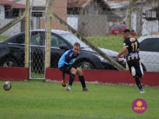 
<a style='margin-left: 5px;' class='btn btn-xs btn-social btn-facebook' href='https://www.facebook.com/sharer/sharer.php?u=https://www.boladovale.com.br/imgs/800-800-90/conteudo/fotos/1623/img2633.jpg' rel='popup' data-width='500' data-height='400'><i class='fa fa-facebook'></i>Compartilhar <span class='hidden-xs'>no Facebook</span>
</a> 
<a class='btn btn-default btn-xs' target='_blank' href='imgs/800-800-90/conteudo/fotos/1623/img2633.jpg'>
<span class='glyphicon glyphicon-cloud-download'></span> Salvar
</a> 
<span></span>