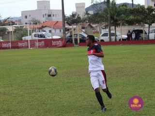 
<a style='margin-left: 5px;' class='btn btn-xs btn-social btn-facebook' href='https://www.facebook.com/sharer/sharer.php?u=https://www.boladovale.com.br/imgs/800-800-90/conteudo/fotos/1623/img2635.jpg' rel='popup' data-width='500' data-height='400'><i class='fa fa-facebook'></i>Compartilhar <span class='hidden-xs'>no Facebook</span>
</a> 
<a class='btn btn-default btn-xs' target='_blank' href='imgs/800-800-90/conteudo/fotos/1623/img2635.jpg'>
<span class='glyphicon glyphicon-cloud-download'></span> Salvar
</a> 
<span></span>