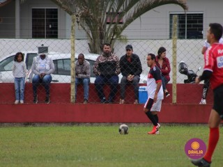 
<a style='margin-left: 5px;' class='btn btn-xs btn-social btn-facebook' href='https://www.facebook.com/sharer/sharer.php?u=https://www.boladovale.com.br/imgs/800-800-90/conteudo/fotos/1623/img2636.jpg' rel='popup' data-width='500' data-height='400'><i class='fa fa-facebook'></i>Compartilhar <span class='hidden-xs'>no Facebook</span>
</a> 
<a class='btn btn-default btn-xs' target='_blank' href='imgs/800-800-90/conteudo/fotos/1623/img2636.jpg'>
<span class='glyphicon glyphicon-cloud-download'></span> Salvar
</a> 
<span></span>