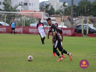 
<a style='margin-left: 5px;' class='btn btn-xs btn-social btn-facebook' href='https://www.facebook.com/sharer/sharer.php?u=https://www.boladovale.com.br/imgs/800-800-90/conteudo/fotos/1623/img2652.jpg' rel='popup' data-width='500' data-height='400'><i class='fa fa-facebook'></i>Compartilhar <span class='hidden-xs'>no Facebook</span>
</a> 
<a class='btn btn-default btn-xs' target='_blank' href='imgs/800-800-90/conteudo/fotos/1623/img2652.jpg'>
<span class='glyphicon glyphicon-cloud-download'></span> Salvar
</a> 
<span></span>