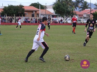 
<a style='margin-left: 5px;' class='btn btn-xs btn-social btn-facebook' href='https://www.facebook.com/sharer/sharer.php?u=https://www.boladovale.com.br/imgs/800-800-90/conteudo/fotos/1623/img2682.jpg' rel='popup' data-width='500' data-height='400'><i class='fa fa-facebook'></i>Compartilhar <span class='hidden-xs'>no Facebook</span>
</a> 
<a class='btn btn-default btn-xs' target='_blank' href='imgs/800-800-90/conteudo/fotos/1623/img2682.jpg'>
<span class='glyphicon glyphicon-cloud-download'></span> Salvar
</a> 
<span></span>