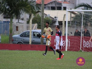 
<a style='margin-left: 5px;' class='btn btn-xs btn-social btn-facebook' href='https://www.facebook.com/sharer/sharer.php?u=https://www.boladovale.com.br/imgs/800-800-90/conteudo/fotos/1623/img2693.jpg' rel='popup' data-width='500' data-height='400'><i class='fa fa-facebook'></i>Compartilhar <span class='hidden-xs'>no Facebook</span>
</a> 
<a class='btn btn-default btn-xs' target='_blank' href='imgs/800-800-90/conteudo/fotos/1623/img2693.jpg'>
<span class='glyphicon glyphicon-cloud-download'></span> Salvar
</a> 
<span></span>