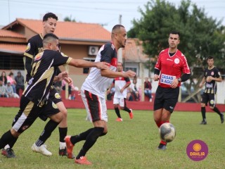 
<a style='margin-left: 5px;' class='btn btn-xs btn-social btn-facebook' href='https://www.facebook.com/sharer/sharer.php?u=https://www.boladovale.com.br/imgs/800-800-90/conteudo/fotos/1623/img2706.jpg' rel='popup' data-width='500' data-height='400'><i class='fa fa-facebook'></i>Compartilhar <span class='hidden-xs'>no Facebook</span>
</a> 
<a class='btn btn-default btn-xs' target='_blank' href='imgs/800-800-90/conteudo/fotos/1623/img2706.jpg'>
<span class='glyphicon glyphicon-cloud-download'></span> Salvar
</a> 
<span></span>