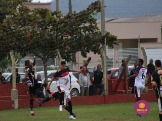 
<a style='margin-left: 5px;' class='btn btn-xs btn-social btn-facebook' href='https://www.facebook.com/sharer/sharer.php?u=https://www.boladovale.com.br/imgs/800-800-90/conteudo/fotos/1623/img2752.jpg' rel='popup' data-width='500' data-height='400'><i class='fa fa-facebook'></i>Compartilhar <span class='hidden-xs'>no Facebook</span>
</a> 
<a class='btn btn-default btn-xs' target='_blank' href='imgs/800-800-90/conteudo/fotos/1623/img2752.jpg'>
<span class='glyphicon glyphicon-cloud-download'></span> Salvar
</a> 
<span></span>