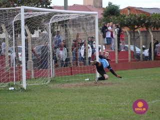 
<a style='margin-left: 5px;' class='btn btn-xs btn-social btn-facebook' href='https://www.facebook.com/sharer/sharer.php?u=https://www.boladovale.com.br/imgs/800-800-90/conteudo/fotos/1623/img2760.jpg' rel='popup' data-width='500' data-height='400'><i class='fa fa-facebook'></i>Compartilhar <span class='hidden-xs'>no Facebook</span>
</a> 
<a class='btn btn-default btn-xs' target='_blank' href='imgs/800-800-90/conteudo/fotos/1623/img2760.jpg'>
<span class='glyphicon glyphicon-cloud-download'></span> Salvar
</a> 
<span></span>