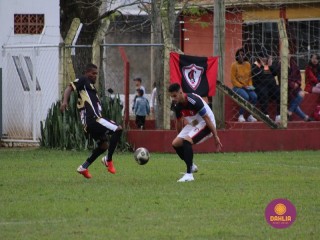 
<a style='margin-left: 5px;' class='btn btn-xs btn-social btn-facebook' href='https://www.facebook.com/sharer/sharer.php?u=https://www.boladovale.com.br/imgs/800-800-90/conteudo/fotos/1623/img2766.jpg' rel='popup' data-width='500' data-height='400'><i class='fa fa-facebook'></i>Compartilhar <span class='hidden-xs'>no Facebook</span>
</a> 
<a class='btn btn-default btn-xs' target='_blank' href='imgs/800-800-90/conteudo/fotos/1623/img2766.jpg'>
<span class='glyphicon glyphicon-cloud-download'></span> Salvar
</a> 
<span></span>